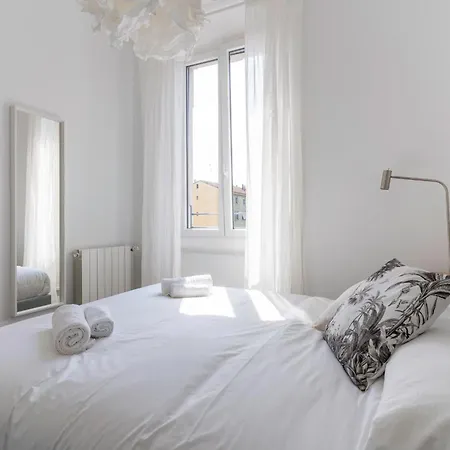 Blue And Modern Navigli 아파트 밀라노