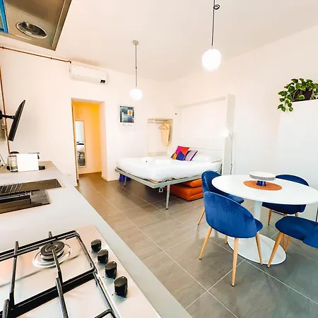 Blue And Modern Navigli 아파트