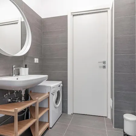 아파트 Blue And Modern Navigli